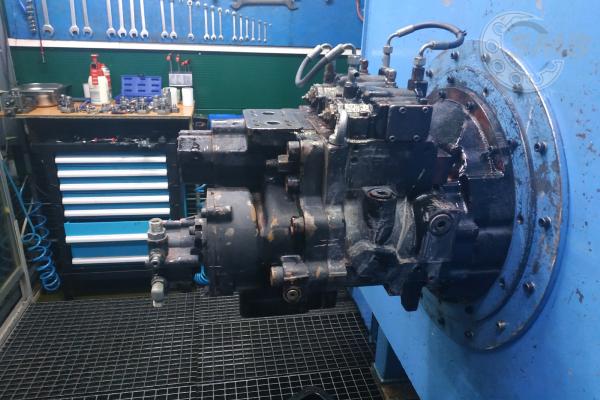 POMPA KAWASAKI K5V200DPH1DBR-2S24-V