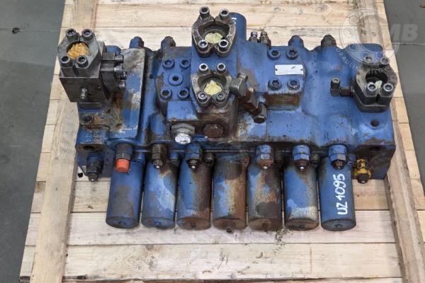 ROZDZIELACZ REXROTH - M8-1024-00/7M8-22