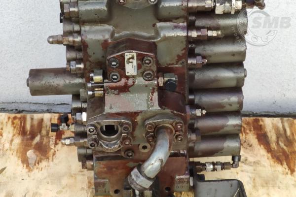 Rozdzielacz Liebherr  M8-1048-00/7M8-22