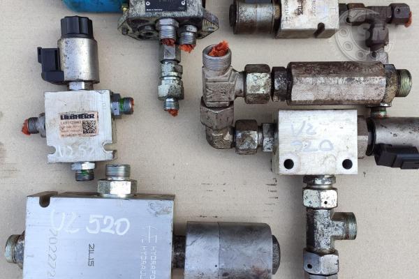 Liebherr 524 - elementy hydrauliki