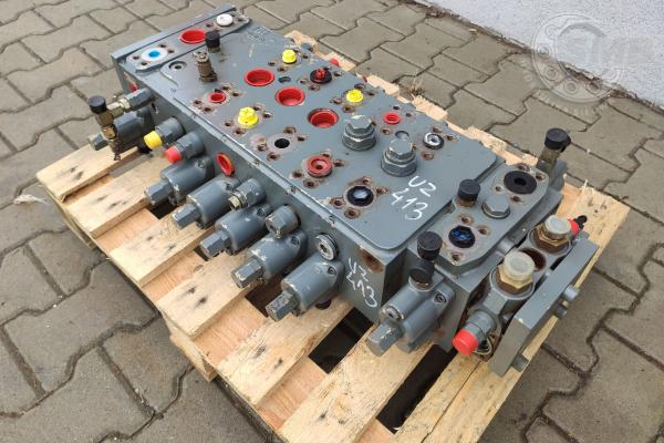 Rozdzielacz Liebherr  7026592
