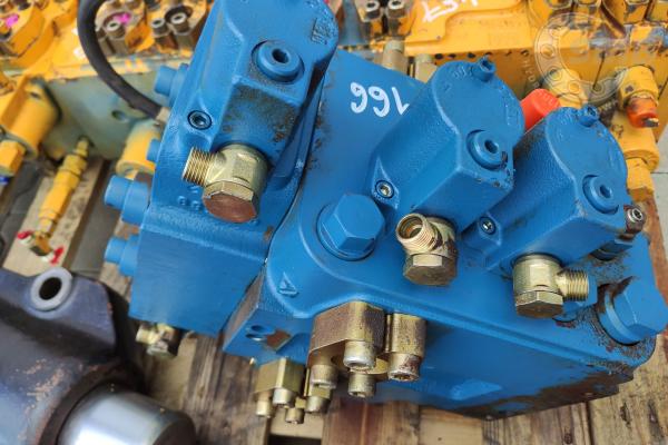 Rozdzielacz ładowarka Liebherr M7-3023-02/3M7-22