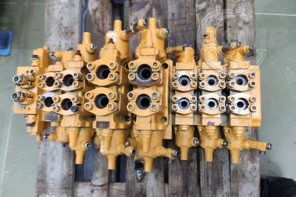 Rozdzielacz Liebherr R914HDSL Litronic