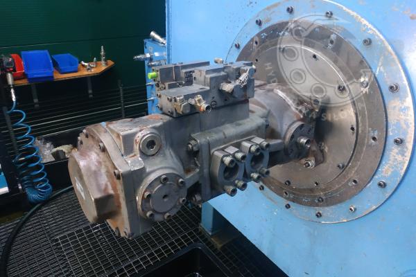LIEBHERR POMPA GLÓWNA KOPARKI LPVD125 SERIA 4