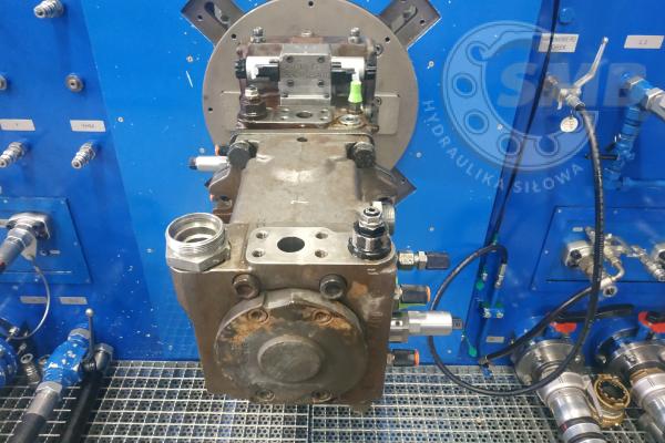 Rexroth tandem pomp A4VG90EZ2/32+A4VG90EZ2/32