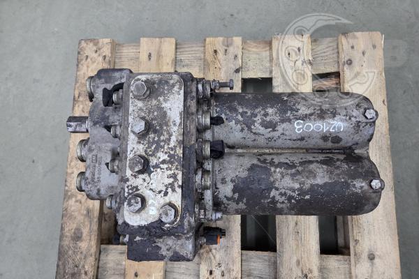 Kompaktor Bomag BC 572 RB - filtr