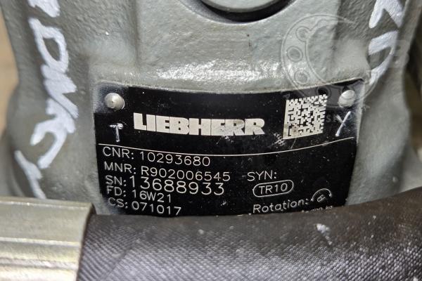 Liebherr A924C - silnik hydrauliczny prądnicy A2FM23/61W-VBB030