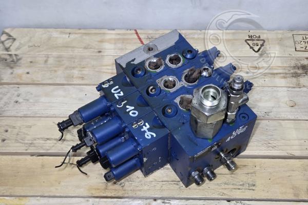 ROZDZIELACZ HYDRAULICZNY M4-7199-20=3M4-12JW21SXV01