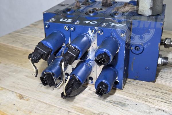 ROZDZIELACZ HYDRAULICZNY M4-7199-20=3M4-12JW21SXV01