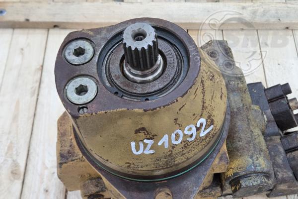 SILNIK FMV100? LIEBHERR - BRAK TABLICZKI