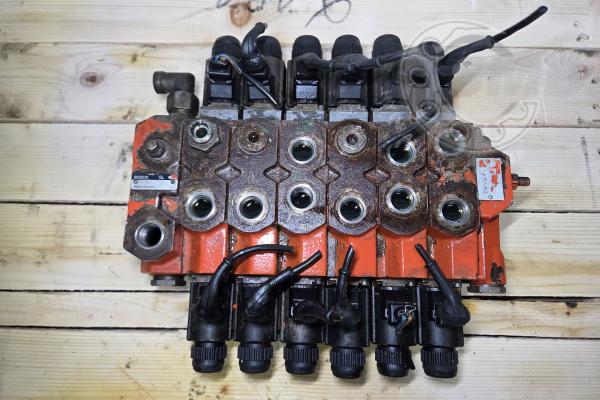 ROZDZIELACZ HYDRAULICZNY REXROTH 1525503390 S71003