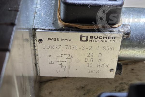 10042728 BLOK ZAWOROWY LIEBHERR