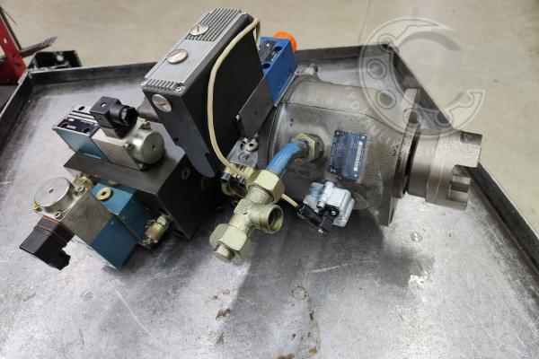 Tandem pomp hydraulicznych A10VSO45 (SYDFEE) + P. ŁOPATKOWA