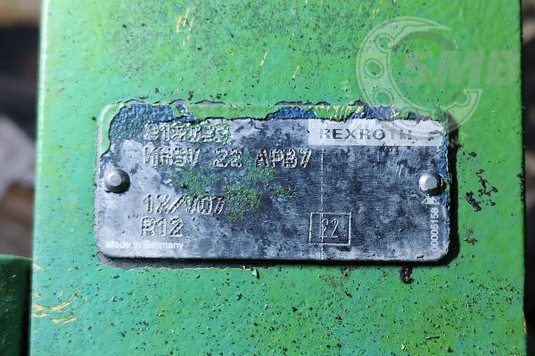 Rozdzielacz Sennebogen - Rexroth M7-1189-00/6*17-22X