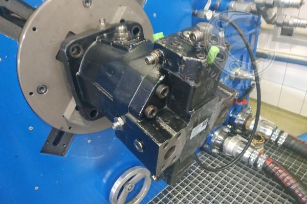 SILNIK REXROTH A6VM200DA4/63W VAB01XDB-SK