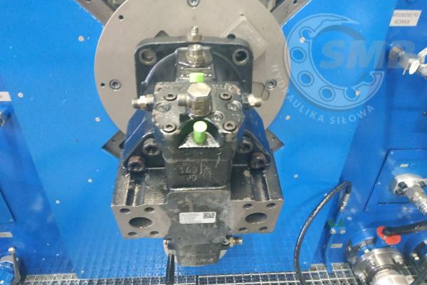 SILNIK REXROTH A6VM200DA4/63W VAB01XDB-SK