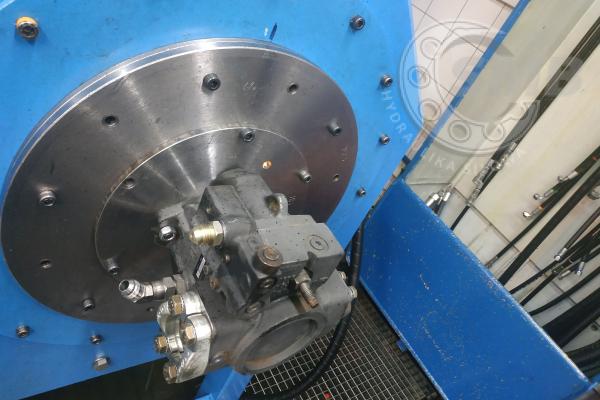 POMPA SAUER DANFOSS 7004242/KRR038CLS242