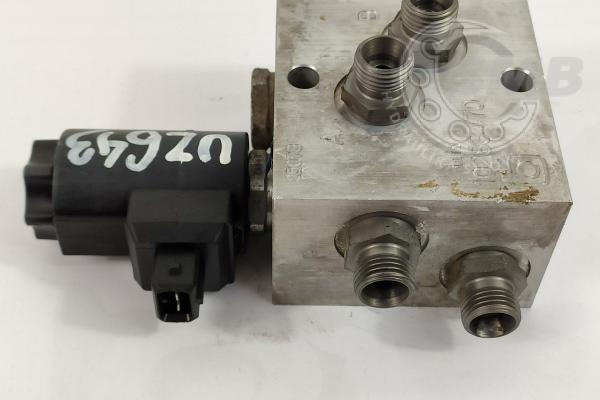 Liebherr kierunkowy zawór sterujący 10288470