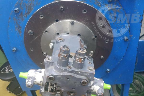 FUCHS SILNIK OBROTU HMF105-02 2508