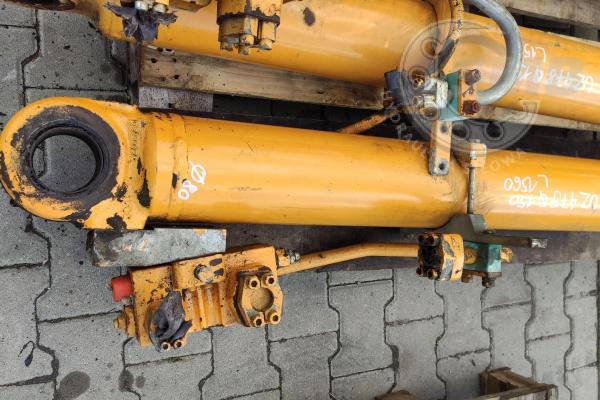 Siłownik Liebherr bez zamka 80/80/150/1560/85