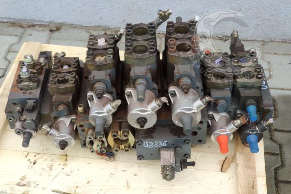 Rozdzielacz hydrauliczny Liebherr  914