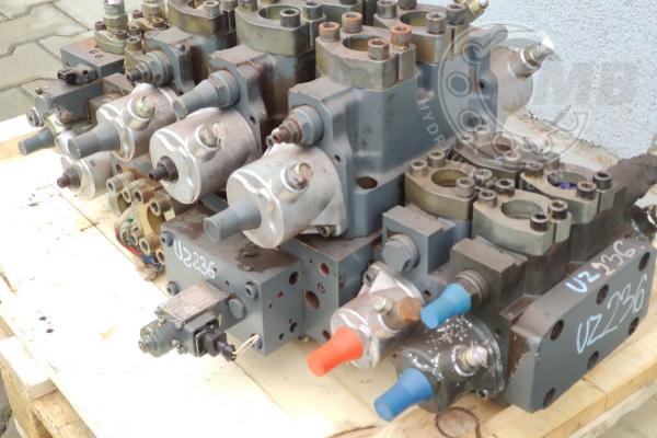Rozdzielacz hydrauliczny Liebherr  914