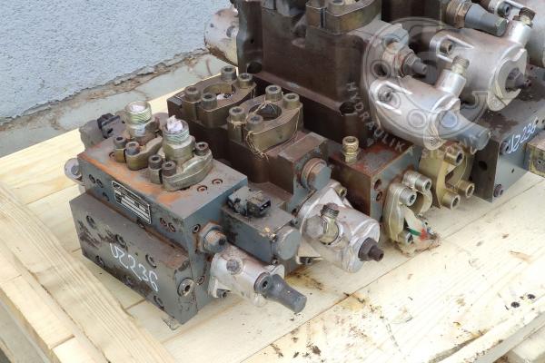 Rozdzielacz hydrauliczny Liebherr  914