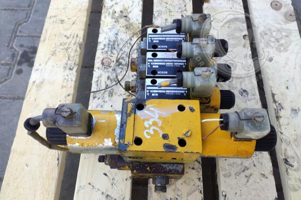 Blok zaworowy Liebherr