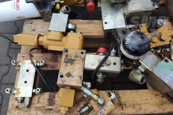 CAT 325C elementy hydrauliki