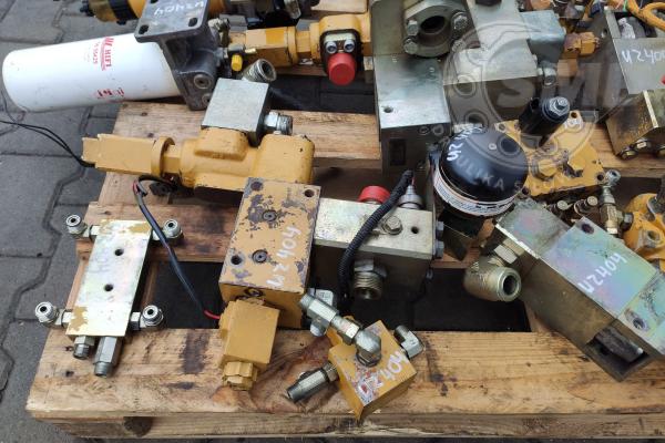 CAT 325C elementy hydrauliki