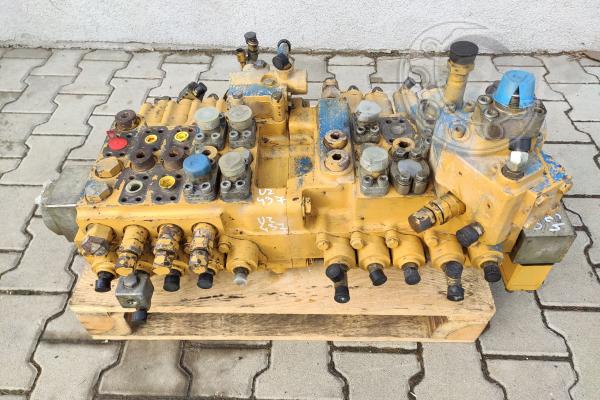 Rozdzielacz CAT 380/114-1085