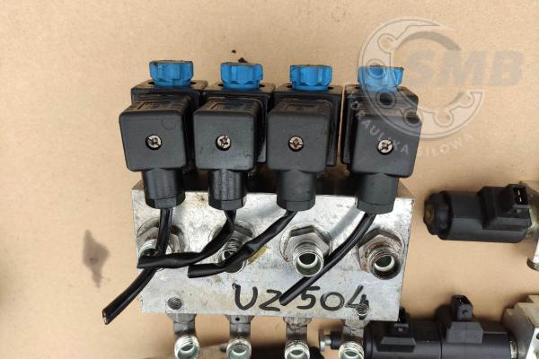 Liebherr 924 - elementy hydrauliki