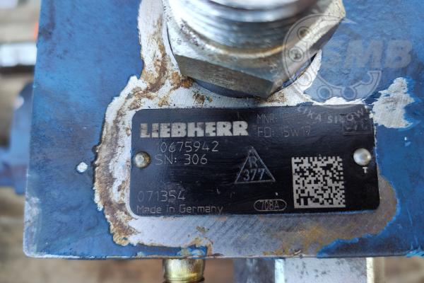 Rozdzielacz Liebherr 524 - M6-1376-00= 2M6-15M2JV-0HV02=LH