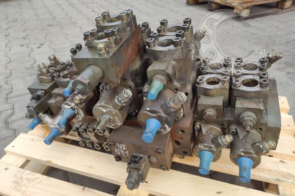 Liebherr rozdzielacz Linde